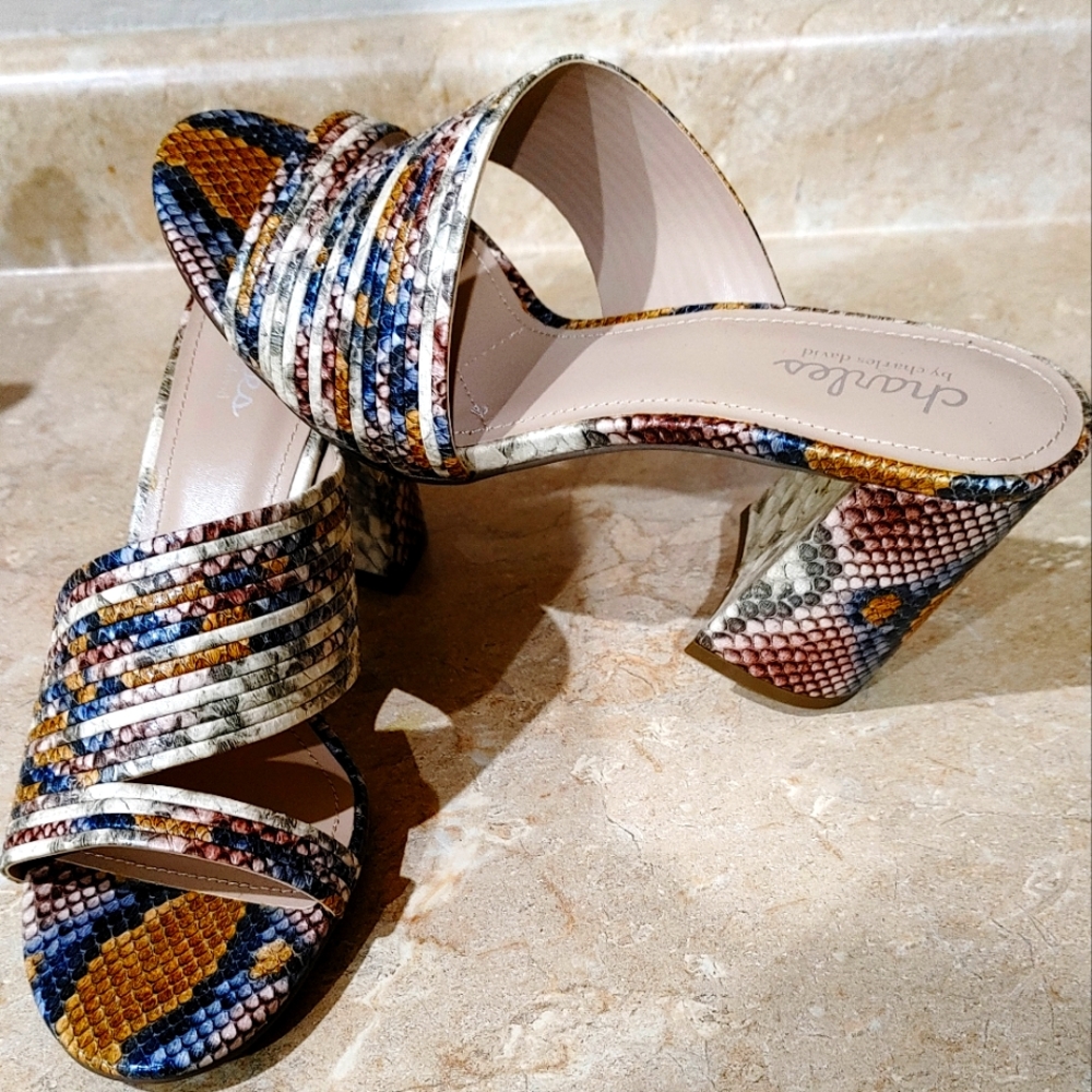 Ladies Slippers
